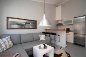 Sunny bungalow near the sea and petanque field